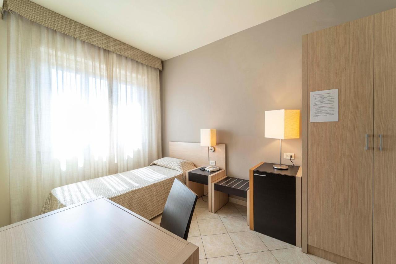 Hotel San Giuan Алгеро Екстериор снимка