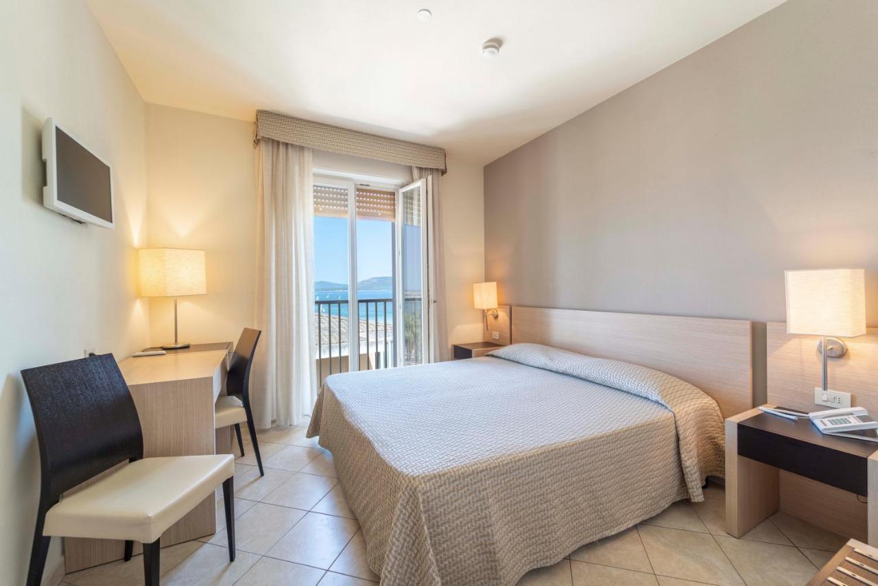 Hotel San Giuan Алгеро Екстериор снимка